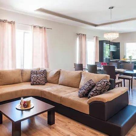 Kora - Luxury Apartament *